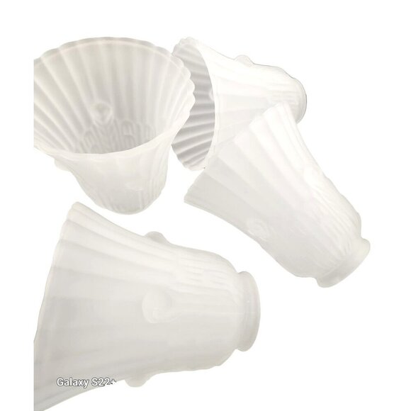 Lamp Bulb Cover, vintage frosted glass ruffled lamp shade replacement light shad - Picture 3 of 12